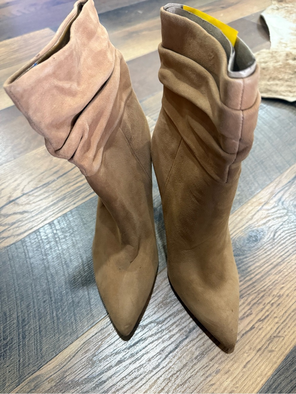 Marc Fisher Slouchy Pointed-Toe Ankle Boots in Taupe nwot